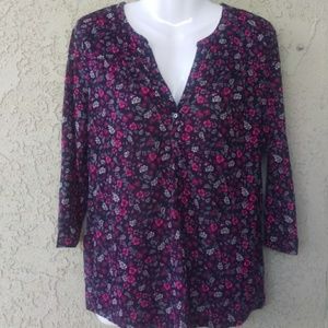 H&M floral 3/4 sleeve split V-neck blouse